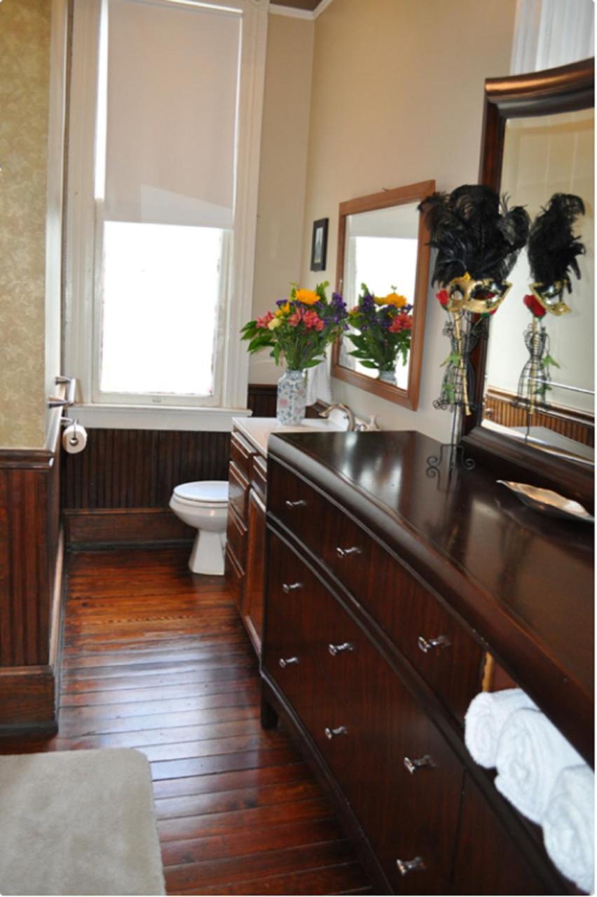 The Mardi Gras House Bed and Breakfast Mobile Eksteriør billede