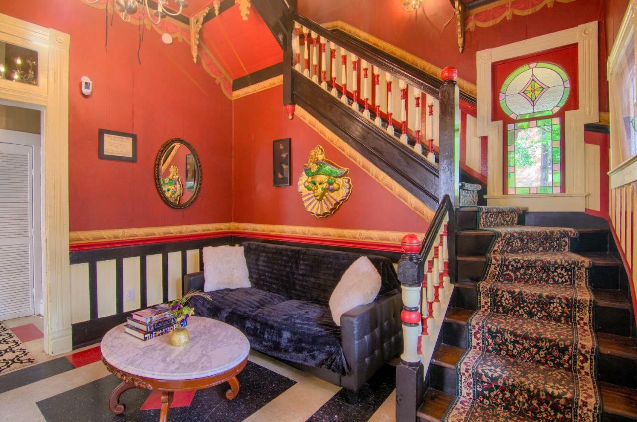 The Mardi Gras House Bed and Breakfast Mobile Eksteriør billede