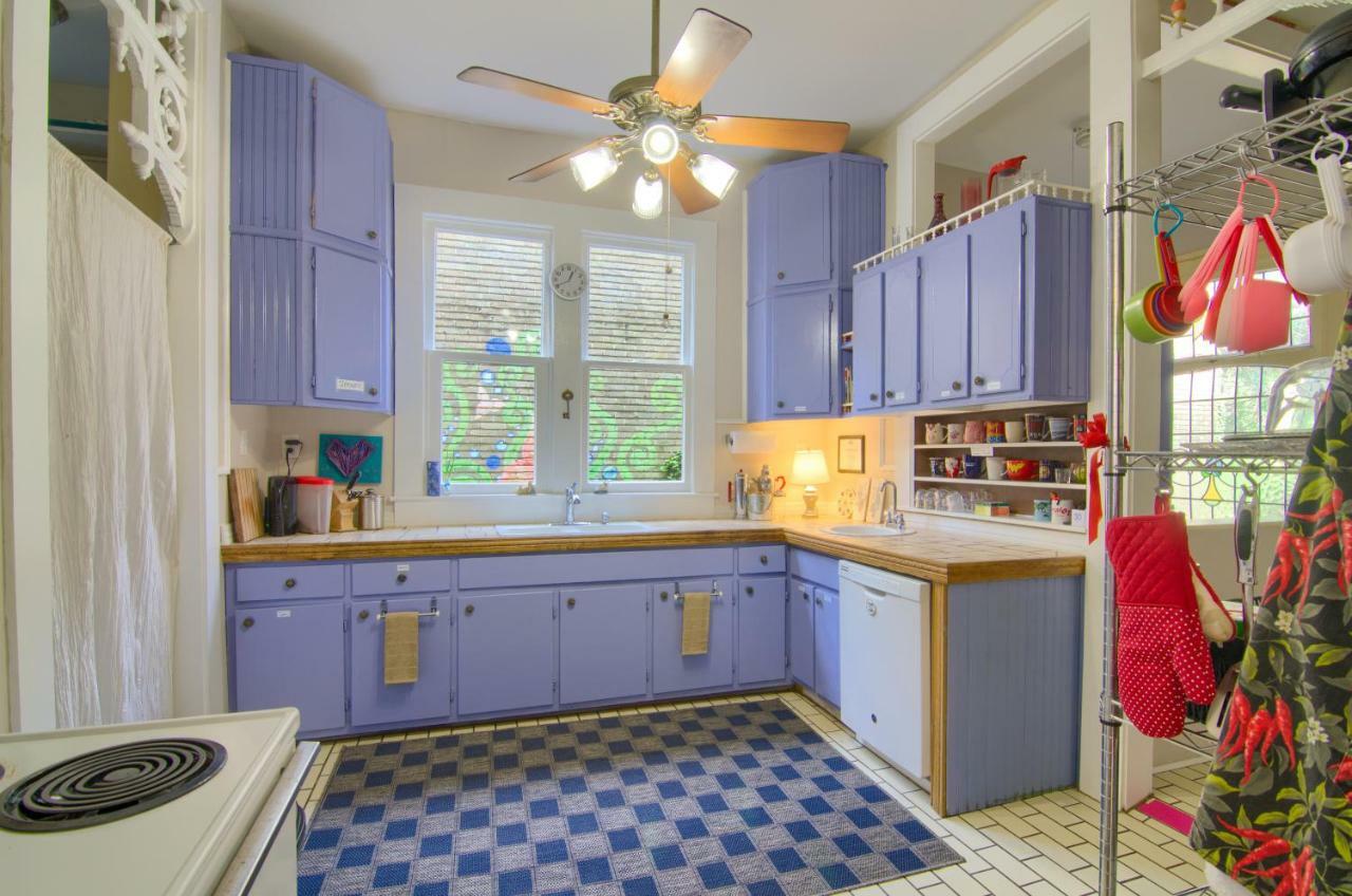 The Mardi Gras House Bed and Breakfast Mobile Eksteriør billede